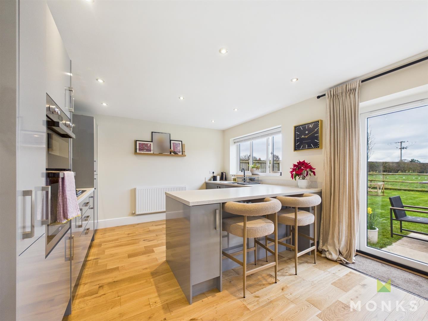 59 Roden Grove, Shrewsbury, SY4 5HJ SSTC